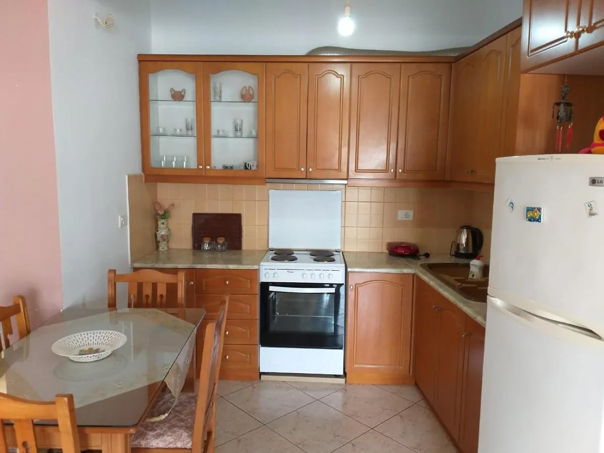 Ari'S Apartment Саранда Албания